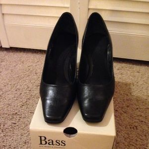 Bass Black Leather Heels 